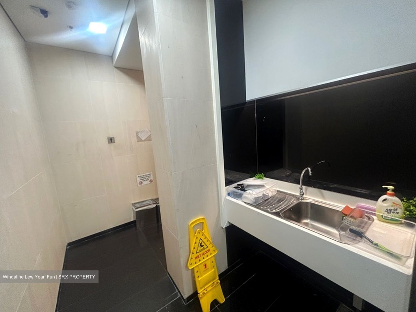 Lippo Centre (D2), Office #486910191